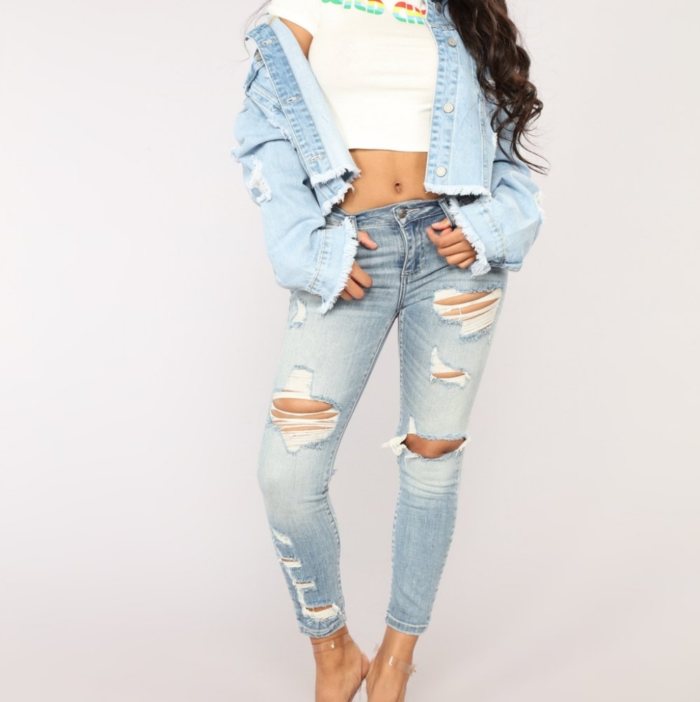 Distressed Ankle Skinny Jeans